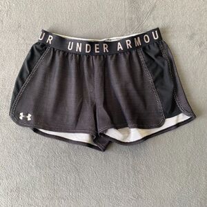 Women's Under Armour Heat Gear Shorts Size M